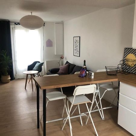 Un appartement spacieux à 30m de la mer- 45m2 Luc-sur-Mer Exterior foto