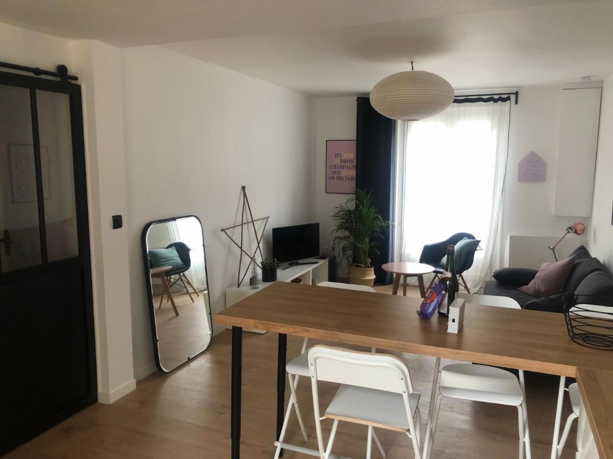 Un appartement spacieux à 30m de la mer- 45m2 Luc-sur-Mer Exterior foto
