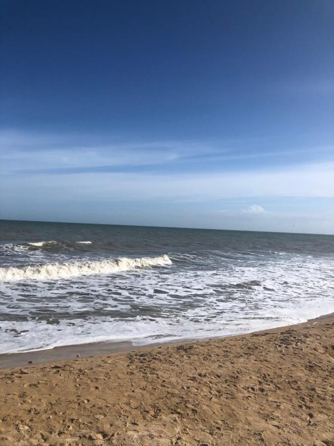Un appartement spacieux à 30m de la mer- 45m2 Luc-sur-Mer Exterior foto